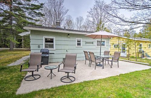 Charlevoix House | Walk to Lakefront! Cabin 21 Mi to Boyne Mtn Resort