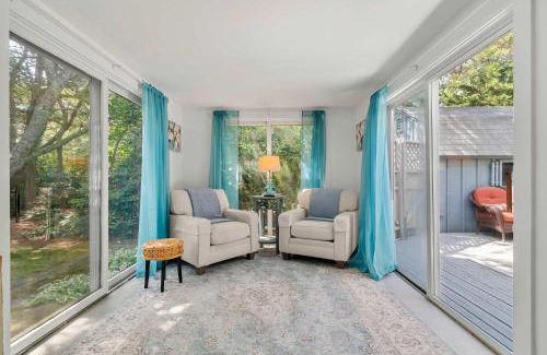 West Hyannisport House | Walk to Seaside Park Stylish Updated Interior