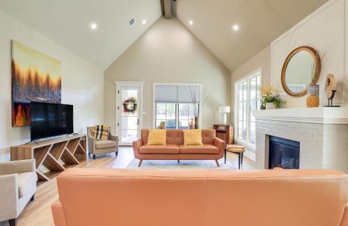 Ovilla House | Walk to Shops and Winery! Stylish Dtwn Ovilla Home