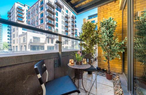 Wandsworth Apartment | Wandsworth Deluxe Two-Bedroom Apartment