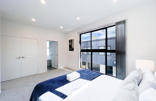 Forrest Hill House | Wanna Live In The Brand New House? Check This Out!