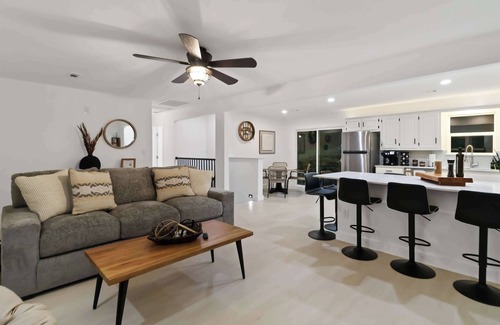 Springdale House | War Eagle Haven - Lake View and Access