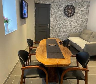 Madonne-et-Lamerey House | Warm home