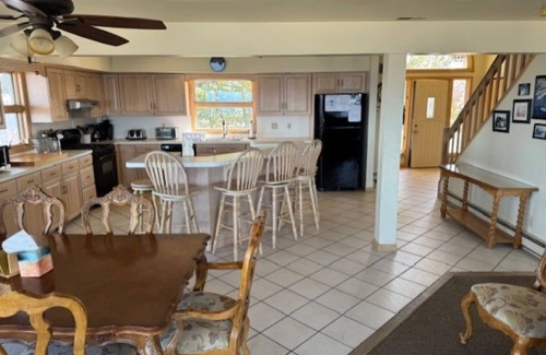 Dover Beaches North House | Water Front! Monterey Beach On Bay Spectacular Sunsets 6 Bdrm