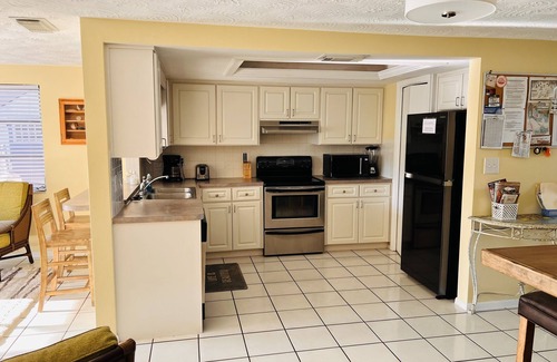 Flor-a-mar House | Water Front n Gulf Harbor with Pontoon Boat, access to Gulf & Heated Pool