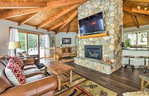 Nisswa House | Waterfront Gull Lake with Dock Family Friendly!