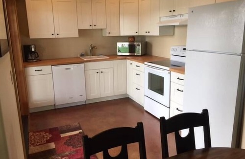 Sequim Apartment | Waterfront Property close to Discovery bike trail