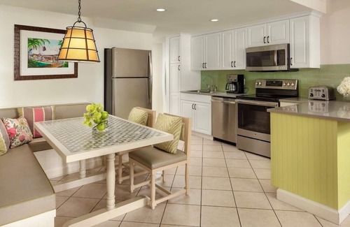 Truman Annex Resort | Waterfront Resort, Songwriter’s Fest, Old Town, Sleeps 4, Swimming Pool, Hot Tub