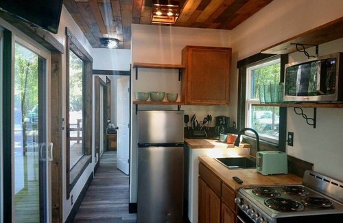 Plantersville House | Waterfront Retreat -Fishing creek , BBQ & S'more