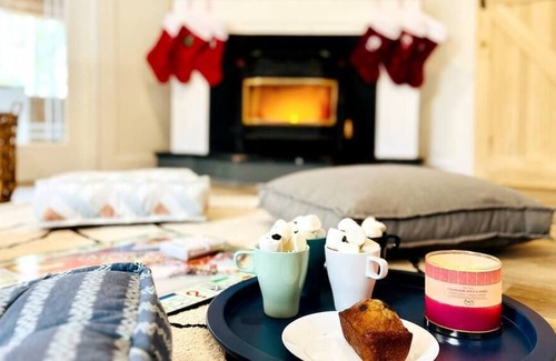 Cleveland Cabin | Waterfront* Spa *Sauna