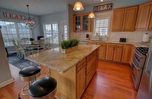 Selbyville House | Waterfront w/Multiple Masters Great for Family Gatherings Golf Outings, Getaways