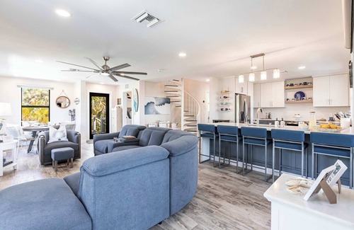 Jose's Hideaway House | Waterfront with Private Dock!