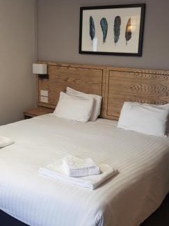 Cullompton Hotel | Waterloo Cross, Devon by Marston's Inns