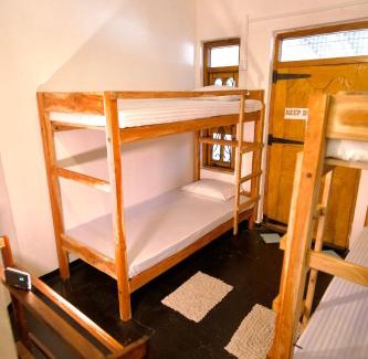 Pottuvil Division 2 Hostel | Wave Loom Hostel