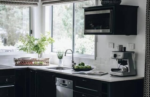 Berry House | Waverley Cottage at Bundara Farm