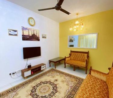 Bota House | WawAmir Homestay @ Seri Iskandar