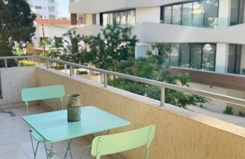 City Centre Apartment | Wealthystays Stasandrou Residence