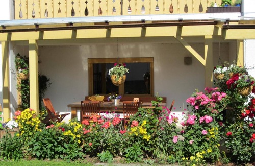 Kirchberg i.Wald Apartment | Weber large holiday flat in Kirchberg im Wald