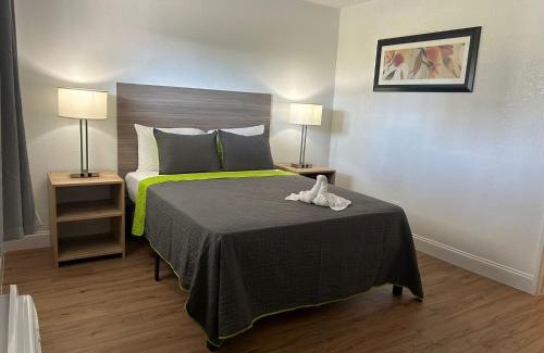 Arlington Hotel | Weekly Inn