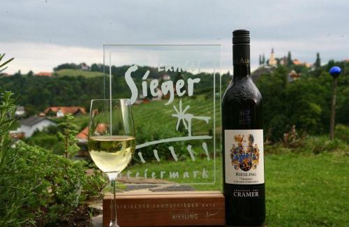 Kitzeck im Sausal Bed & Breakfast | Weingut Albert, Familie Cramer