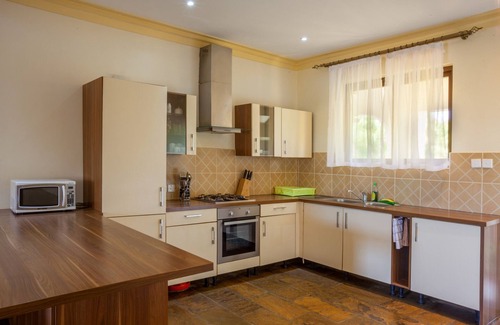 Diani Beach Apartment | Welcome to Amani Luxury Apartments Diani Beach .Diani's best kept secret.