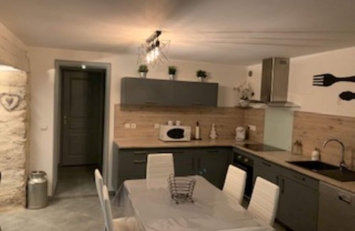 Suevres House | WELCOME TO "GÎTE DES LANDES"