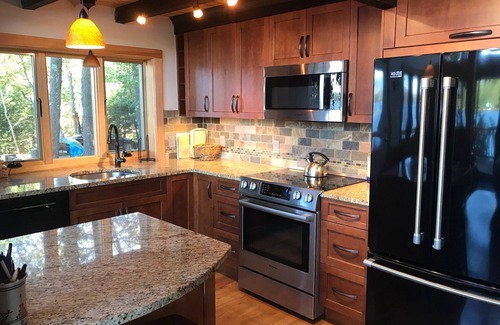 Moultonborough House | Welcome To Lake Winnipesaukee! Waterfront 5-br Home On Bridged Black Cat Island