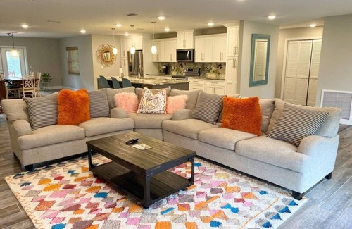 Dunnellon House | Welcome to Let's Flamingle, located directly on Blue Cove just off of Rainbow River