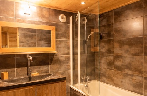 Les Belleville Apartment | Welcome to our home in the most beautiful village in the Vallée des Bellevilles!