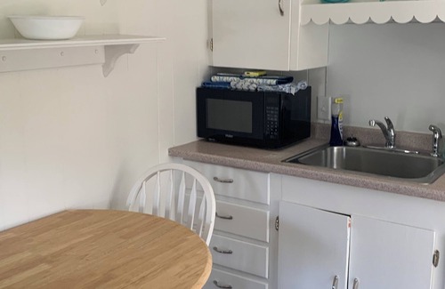 Pine Point Cottage | Welcome To Salty Breezes 2/BD Cottage Located At Tween Waters