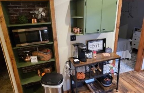 Mattoon House | Welcome to "Slice of Paradise"