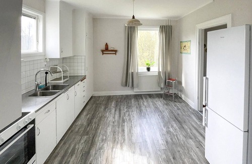 Hogsby House | Welcome to this spacious vacation home where you and your loved ones can spread out on two floors.