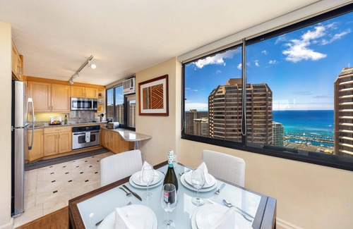 Waikiki Condo | Welcome To Unit #3804. Beautiful, Luxury vacation rental at Windsor Waikiki