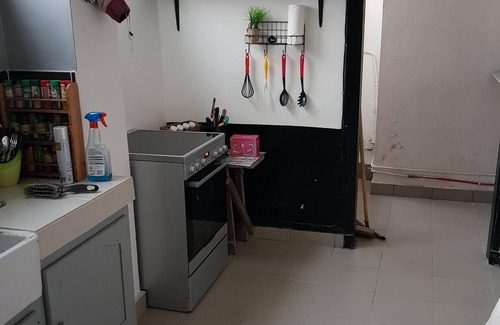Douala Apartment | Well located opposite the governor's home, quiet and very welcoming