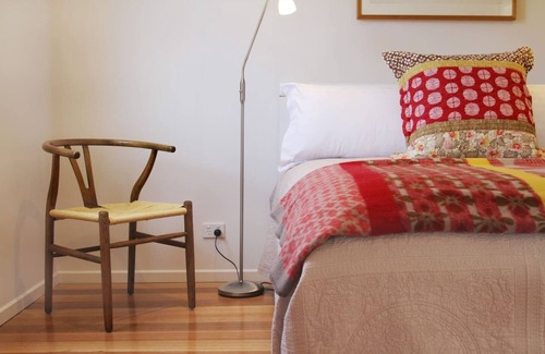 North Hobart House | Wellington Cottage - walk North Hobart restaurants