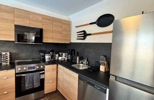 Downtown Phoenix House | Wellness&Spa Retreat sleeps 19