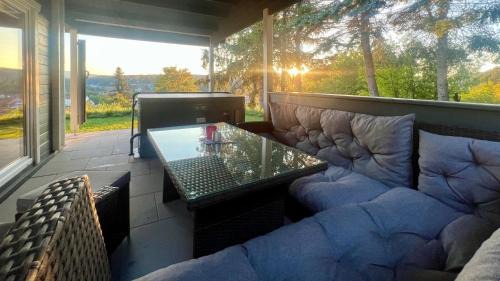 Wasungen House | Wellnorama 2 - WellnessFerienhaus mit Pool, Sauna und eigenem Whirlpool mitten in Deutschland