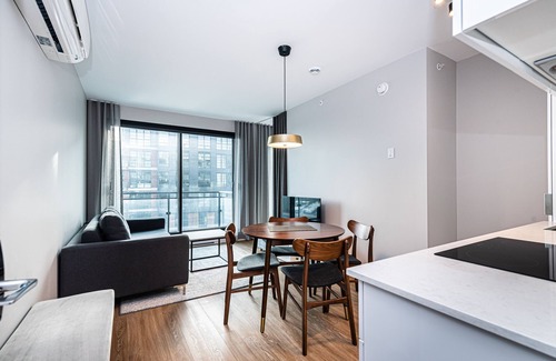Griffintown Apartment | WERFY Luxury Apart-Hotel