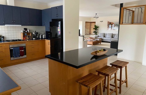 West Beach House | West Beach Getaway - Family & Pet Friendly