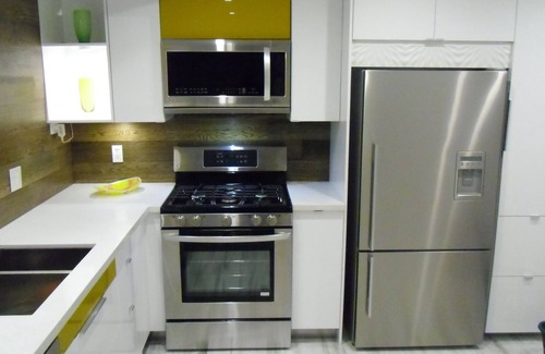 West Hollywood House | West Hollywood 1bed 1bath modern studio unit 115 p nt 30days min/60days max