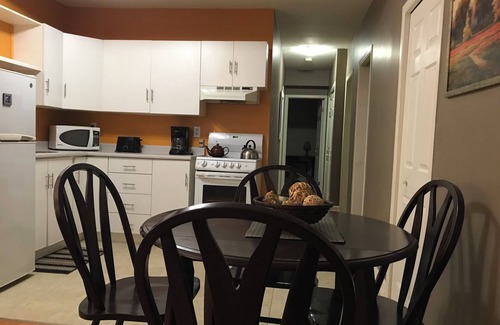 Waterford Valley Apartment | Westmount Manor Unit 7, Executive 2 Bedroom Apartment