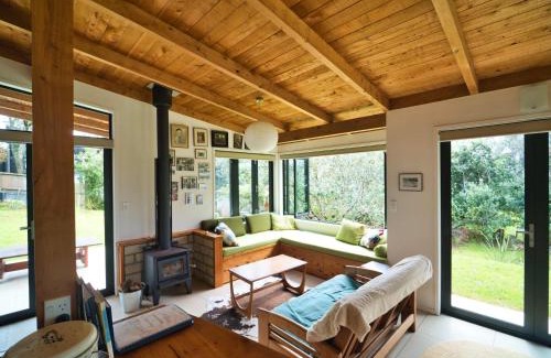 Whangapoua House | Whangapoua Family Bach - 100m from the beach!