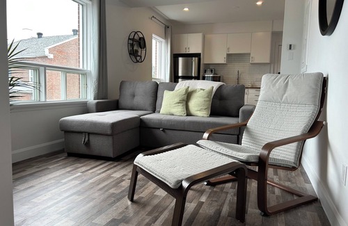 Levis Apartment | What a View! Chateau, Balcony incredible view of the Chateau! Free parking!