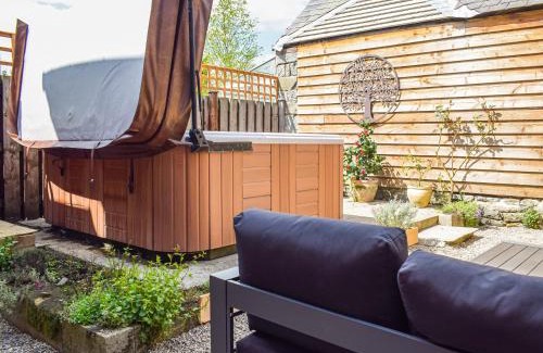 Craven Arms House | Wheelwright Cottage