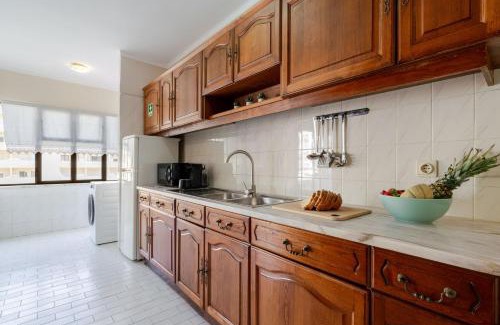 Viana do Castelo Apartment | White Charm by the Sea