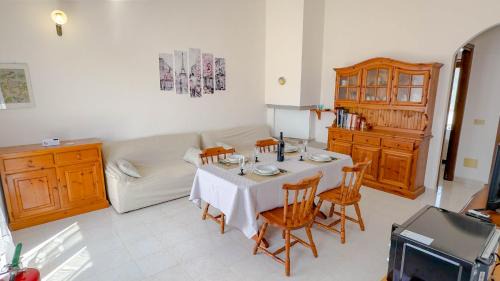 Olbia Apartment | White City Center Apartment