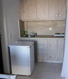 Folegandros Apartment | White Cycladic serenity