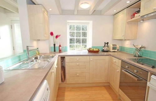 Hayle Cottage | WHITE DUCK COTTAGE, family friendly, country holiday cottage in Hayle