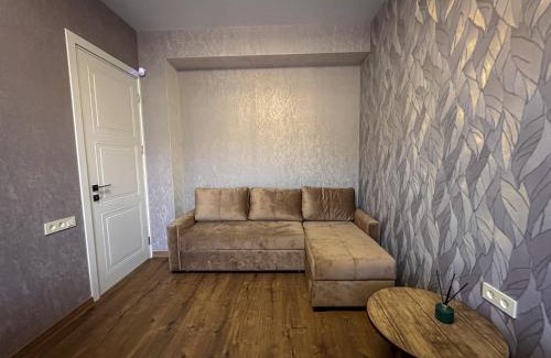 Tsaghkadzor Villa | White Family House