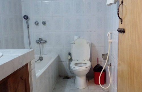 Gulshan House | White House Guest House